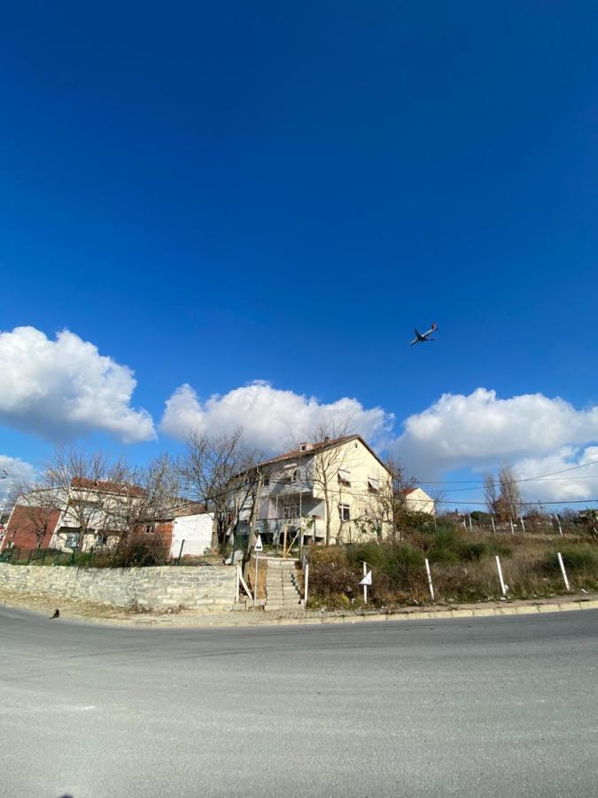 Triplex House Near The Airport Daire Arnavutkoy Dış mekan fotoğraf